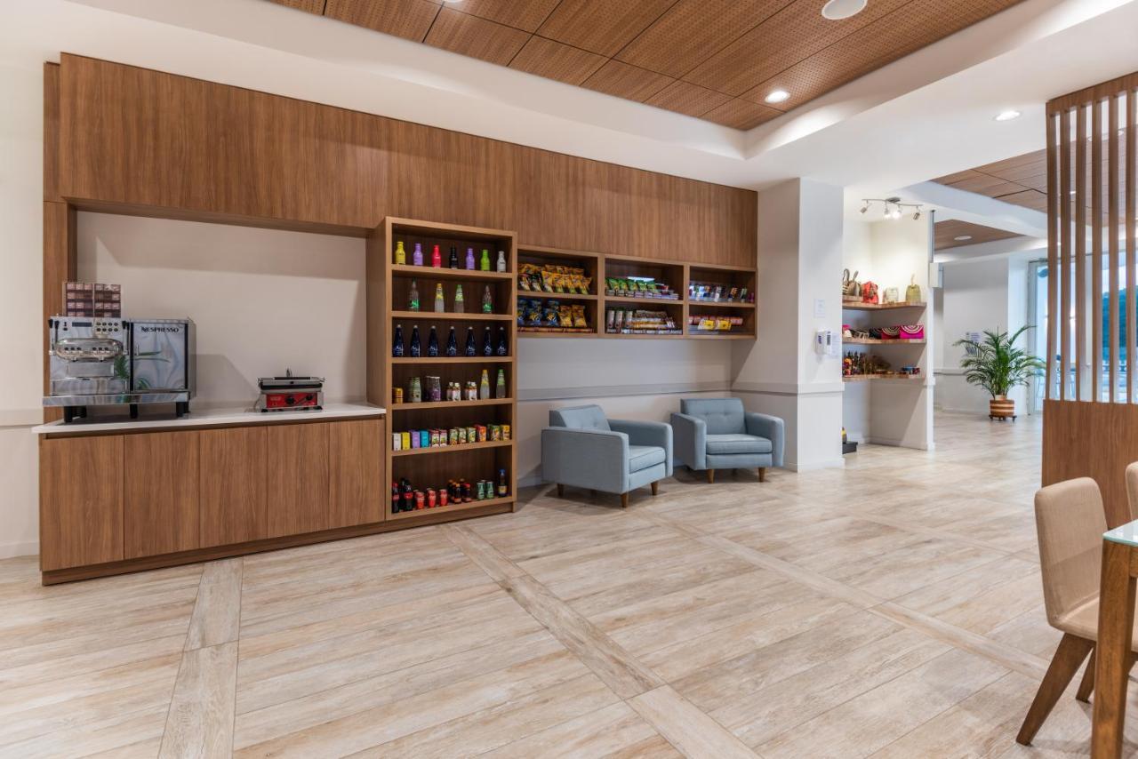 Holiday Inn Express Cartagena Manga By Ihg Exterior photo