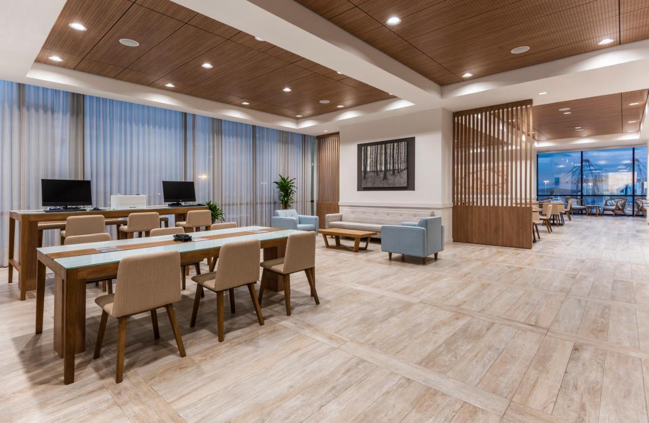 Holiday Inn Express Cartagena Manga By Ihg Exterior photo