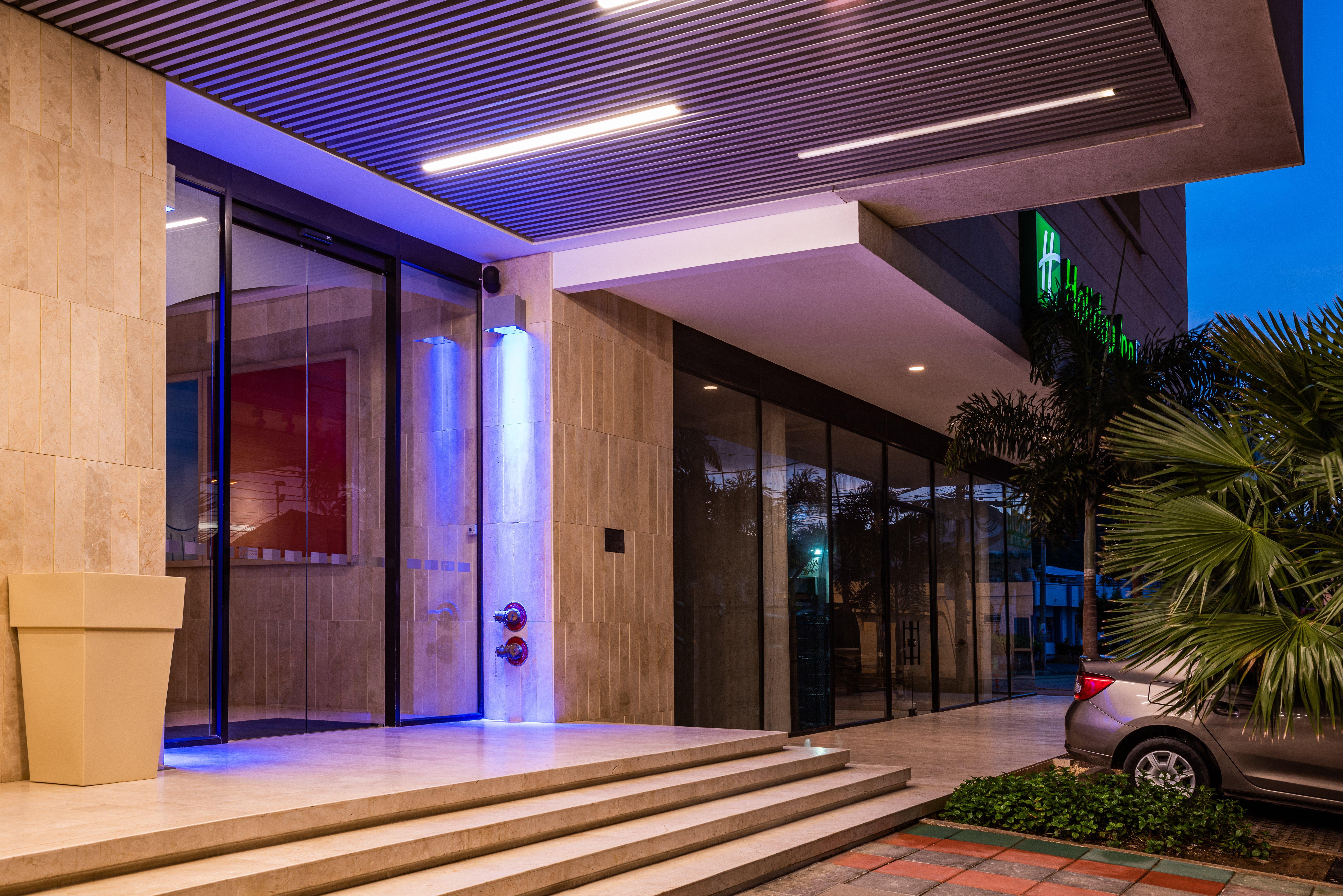 Holiday Inn Express Cartagena Manga By Ihg Exterior photo