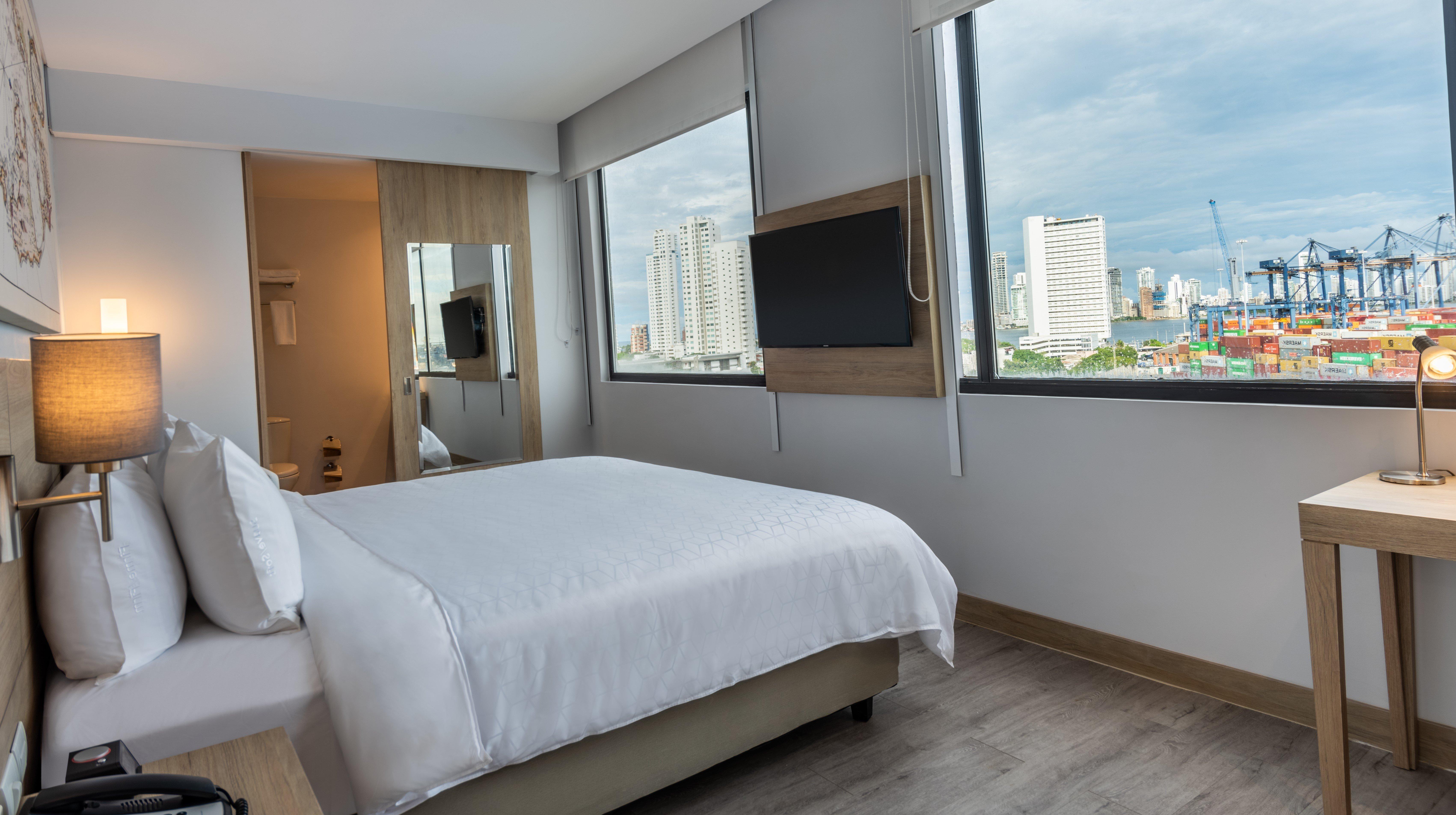 Holiday Inn Express Cartagena Manga By Ihg Exterior photo