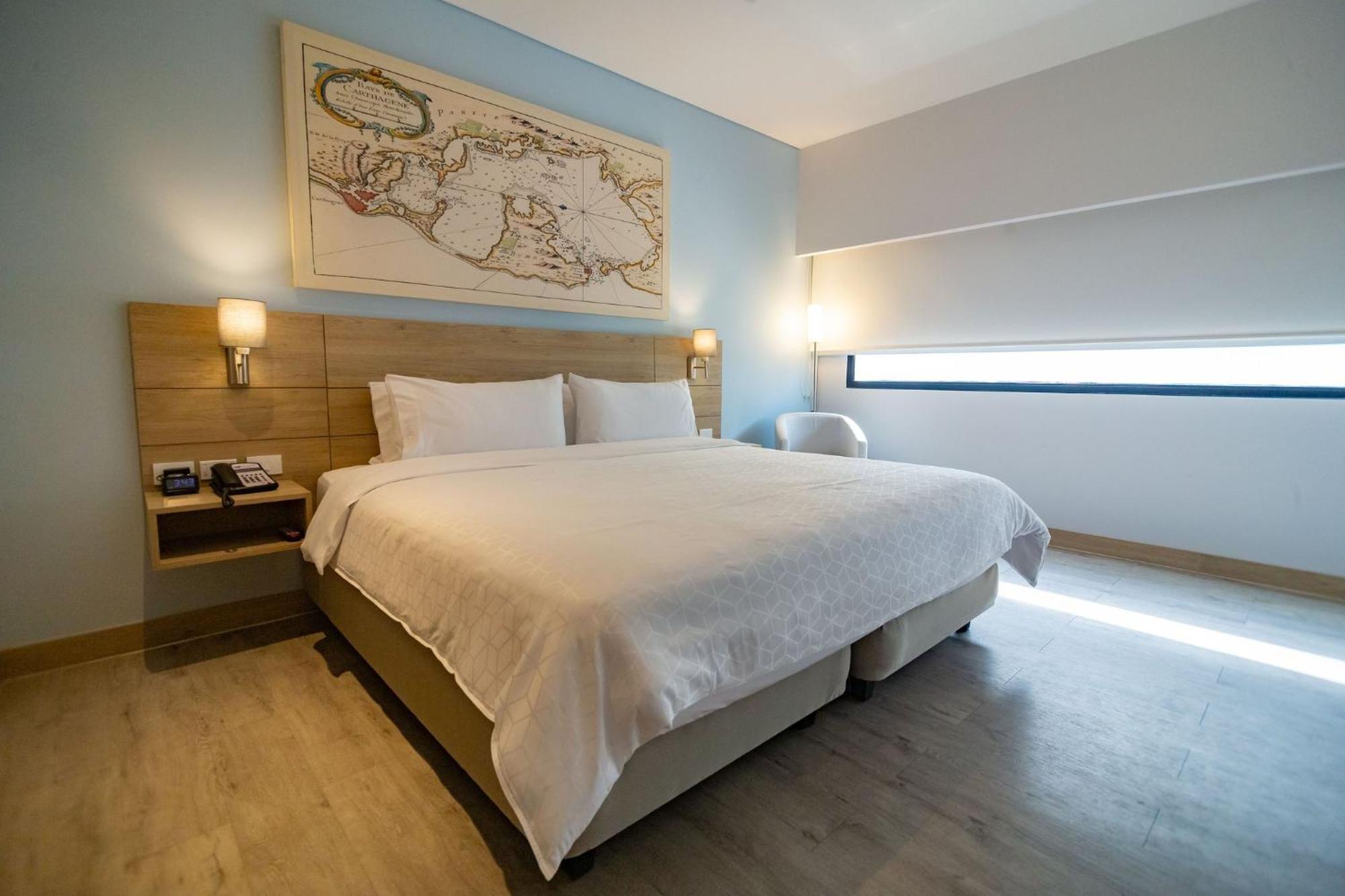 Holiday Inn Express Cartagena Manga By Ihg Exterior photo